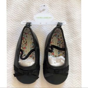 Black Baby Dress Shoes (fake leather) - size 4 - new with tags